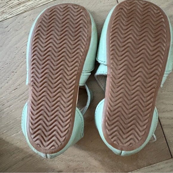 Little love bug sage sandals size 8 - Picture 2 of 4